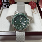Omega Seamaster “Diver 300M” Green/Mesh Bracelet